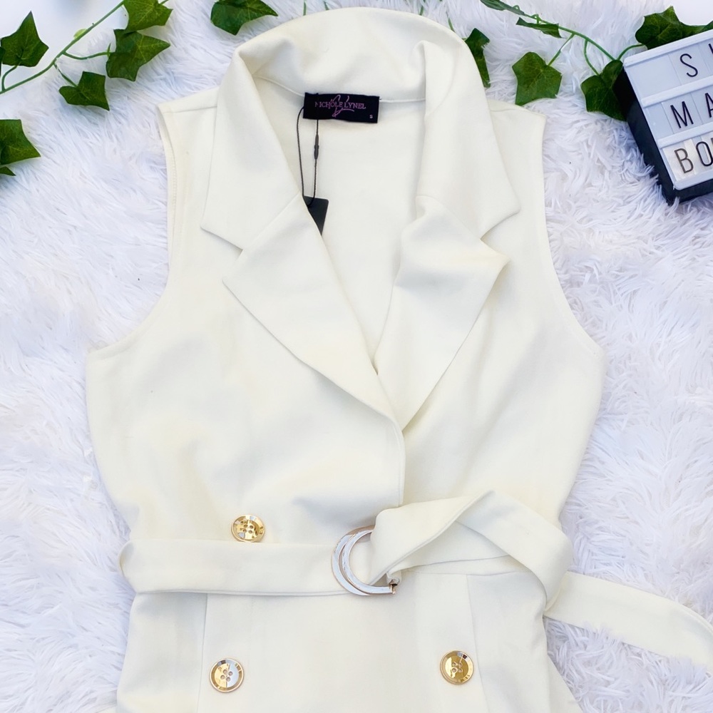 NWT White bodycon dress with gold detailing US S